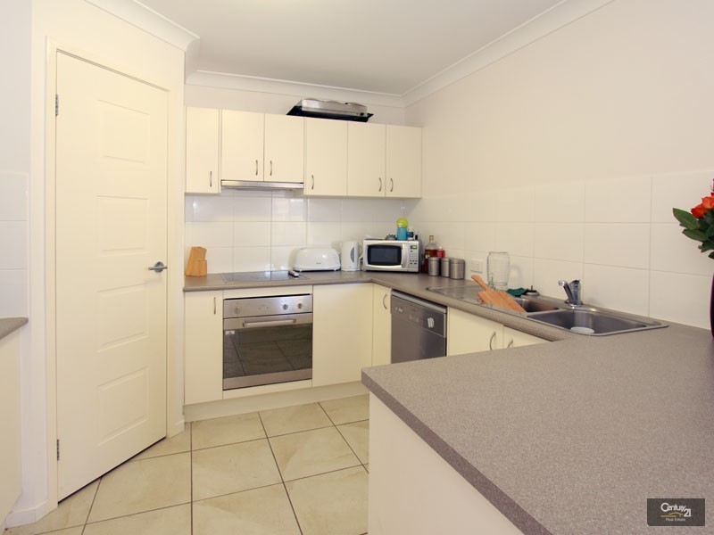 8 Koel Court, Warner QLD 4500