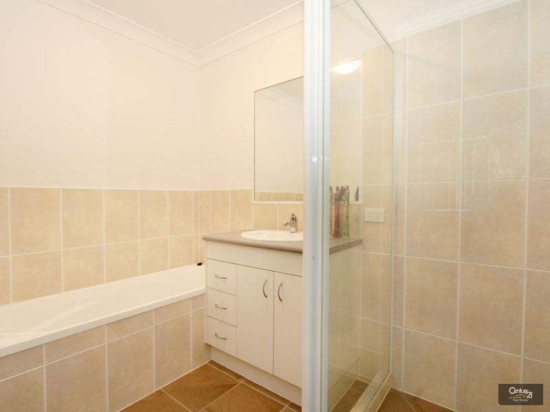 8 Koel Court, Warner QLD 4500