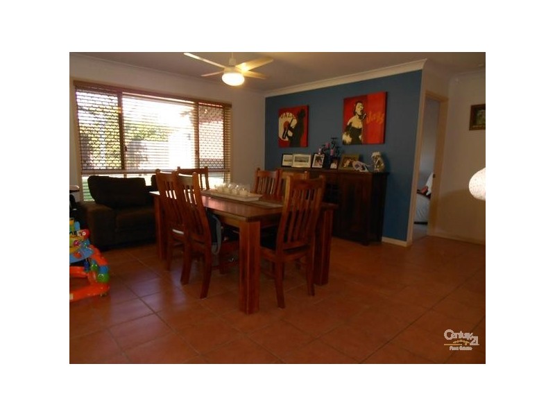 49 Oxford Crescent, Bridgeman Downs QLD 4035