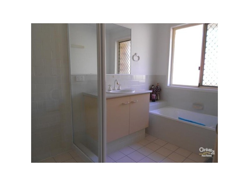 49 Oxford Crescent, Bridgeman Downs QLD 4035