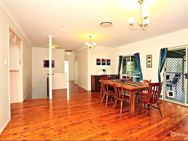 16 Carmody Court, Petrie QLD 4502