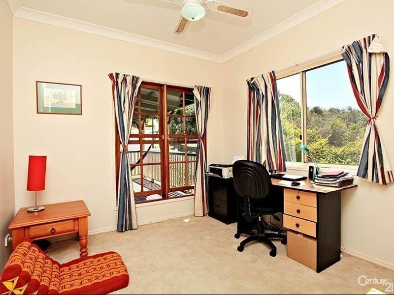 16 Carmody Court, Petrie QLD 4502