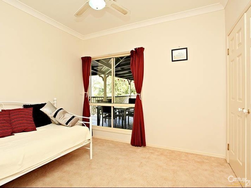 16 Carmody Court, Petrie QLD 4502