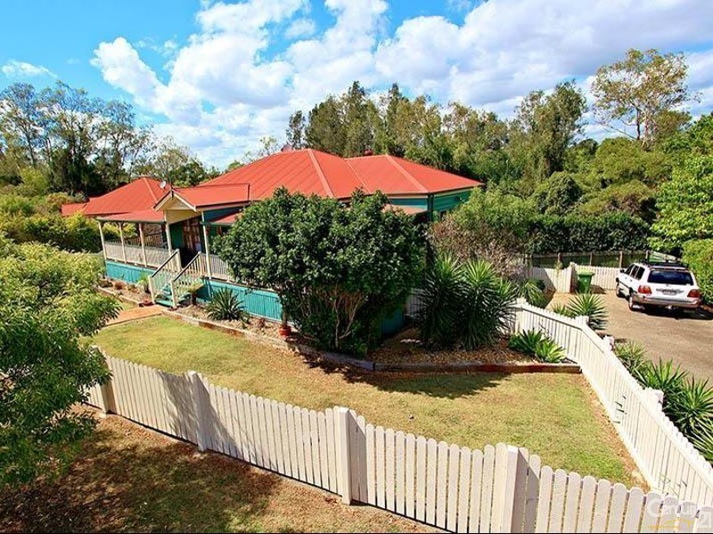 16 Carmody Court, Petrie QLD 4502