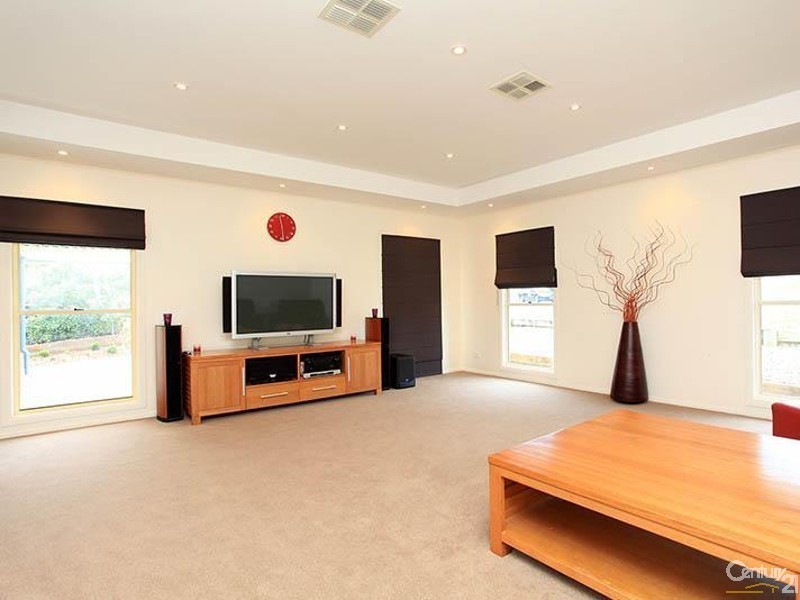 11 Rolls Royce Court, Joyner QLD 4500