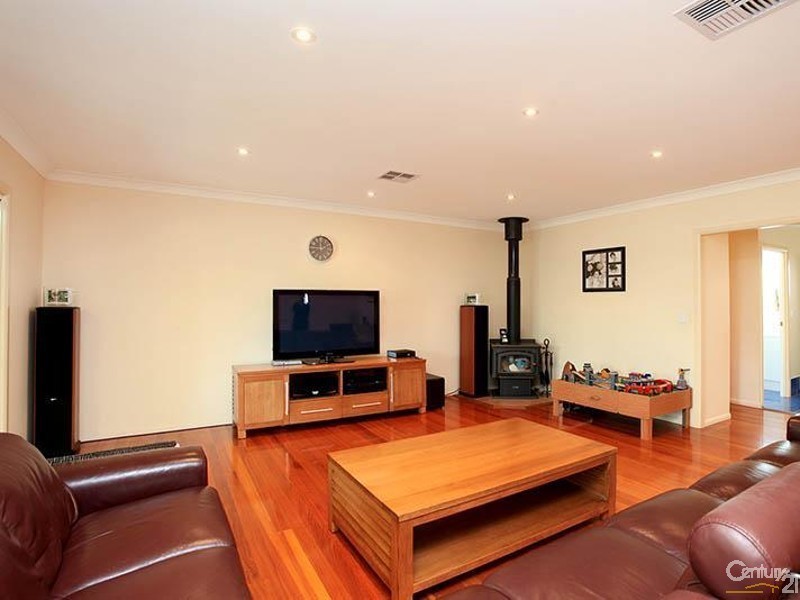 11 Rolls Royce Court, Joyner QLD 4500