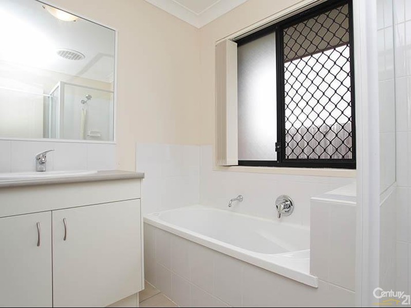 16 James Court, Joyner QLD 4500
