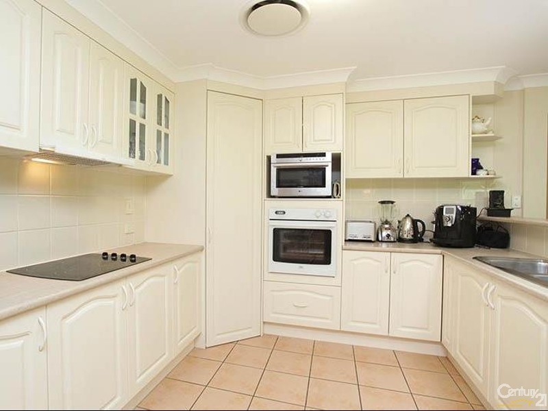 1 Pheasant Court, Cashmere QLD 4500