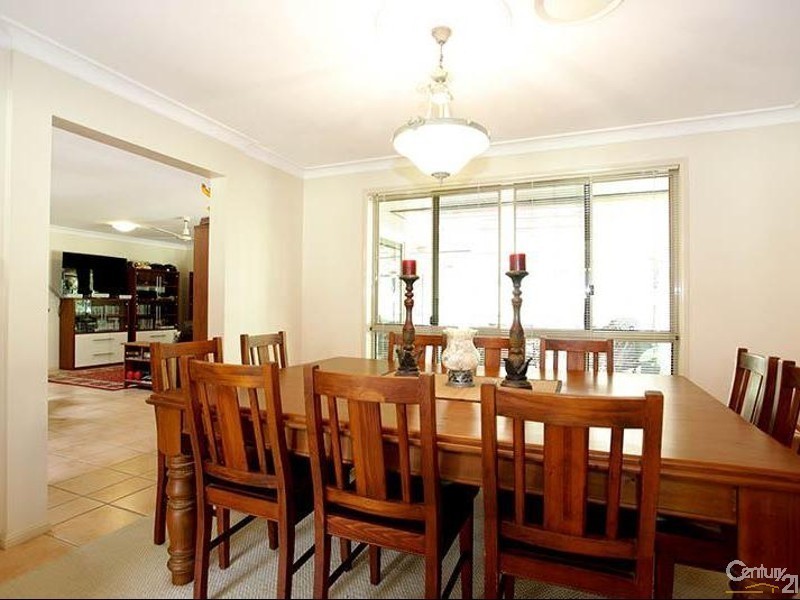 1 Pheasant Court, Cashmere QLD 4500