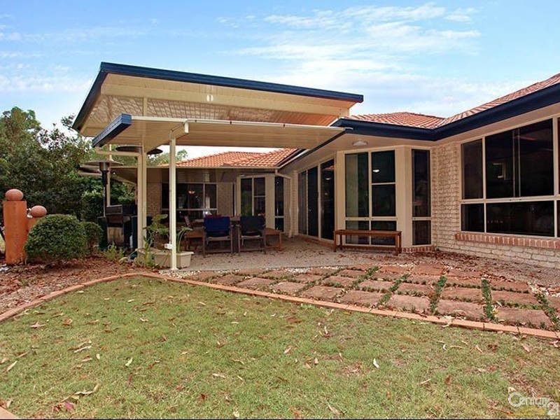 1 Pheasant Court, Cashmere QLD 4500