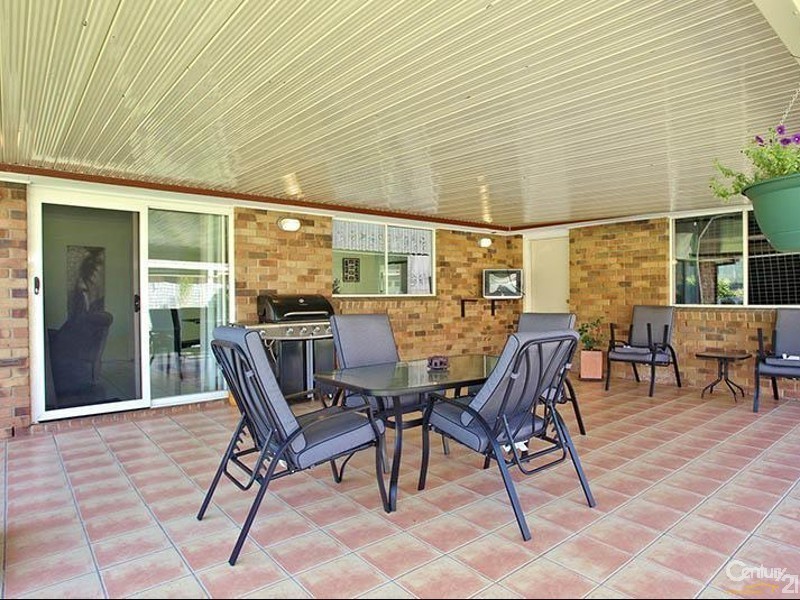 42 Kurrajong Drive, Warner QLD 4500