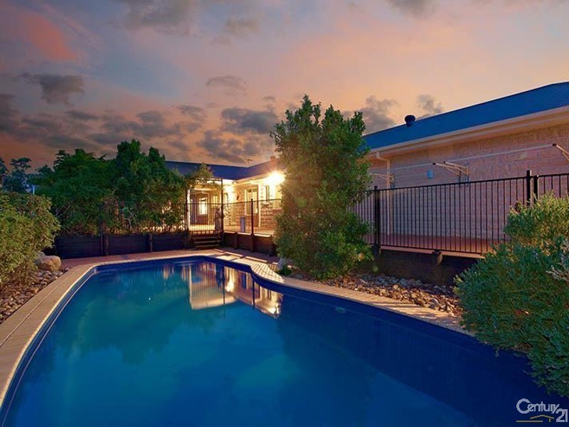 1 Tipuana Place, Cashmere QLD 4500