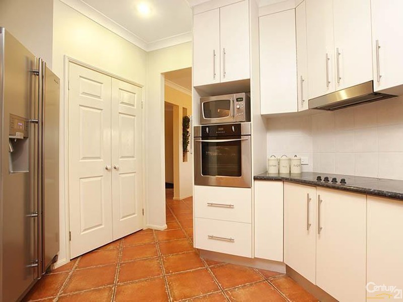 1 Tipuana Place, Cashmere QLD 4500