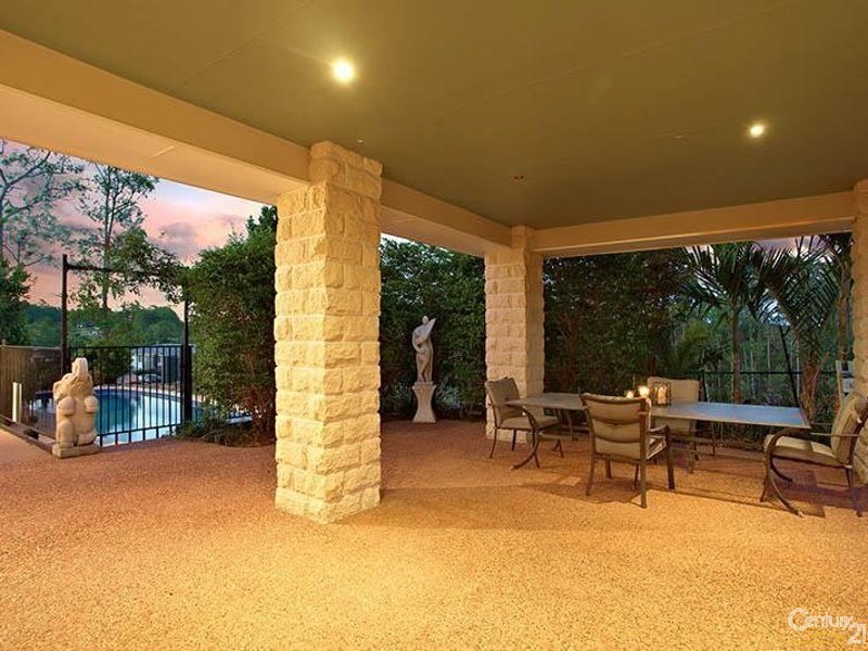 1 Tipuana Place, Cashmere QLD 4500