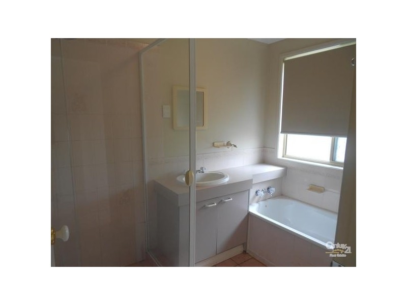8 Coops Place, Joyner QLD 4500