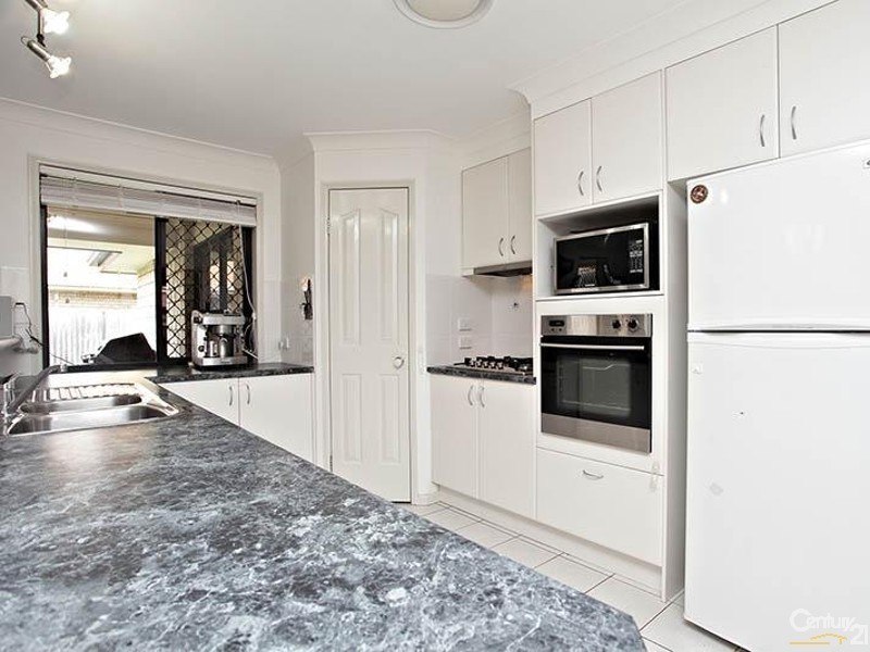 29 Pine Valley Drive, Joyner QLD 4500