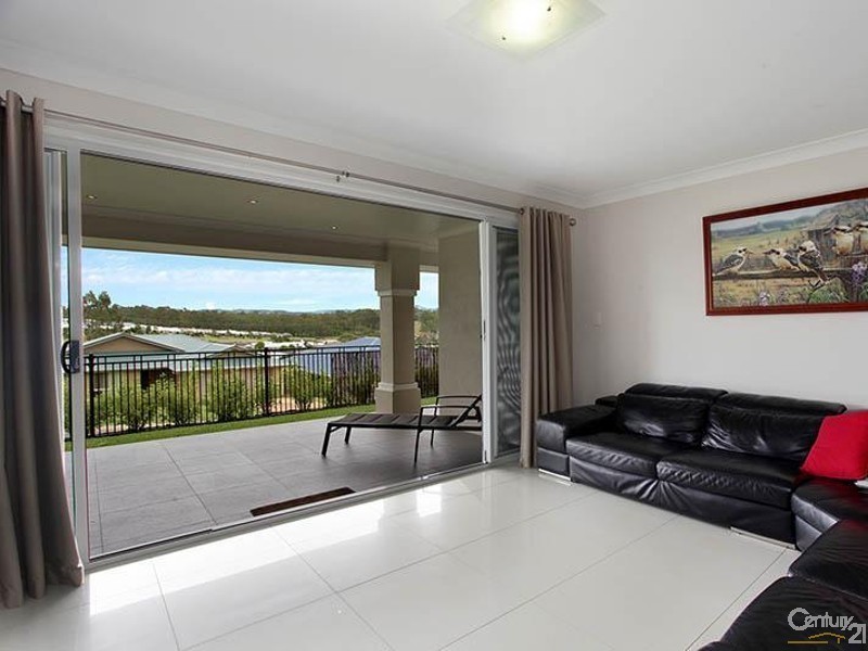 19 Hillary Drive, Warner QLD 4500