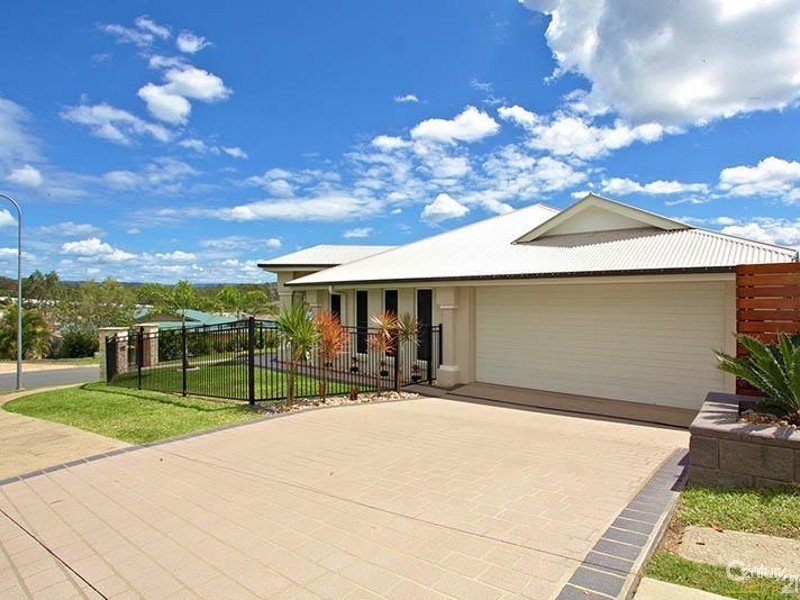 19 Hillary Drive, Warner QLD 4500