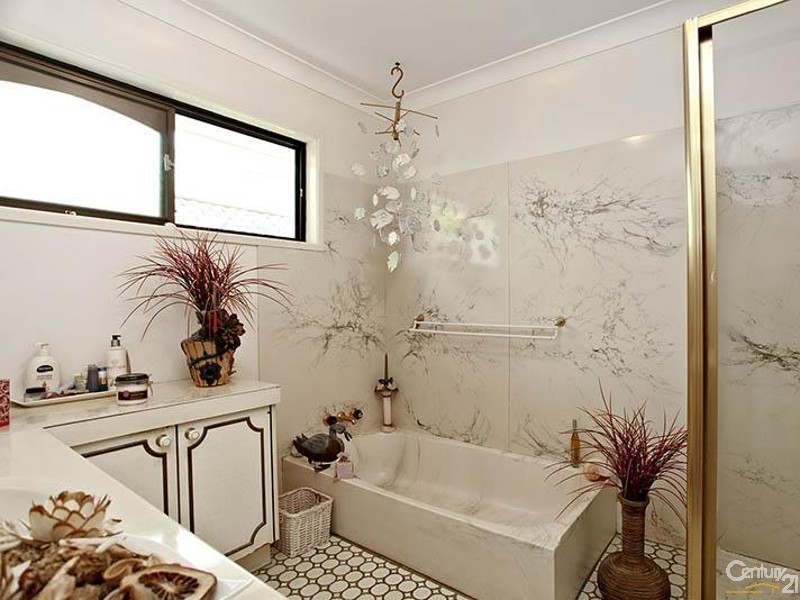 15 Navua Street, Strathpine QLD 4500