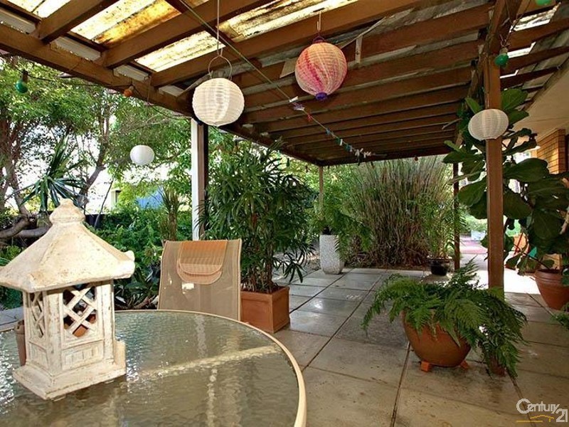 15 Navua Street, Strathpine QLD 4500