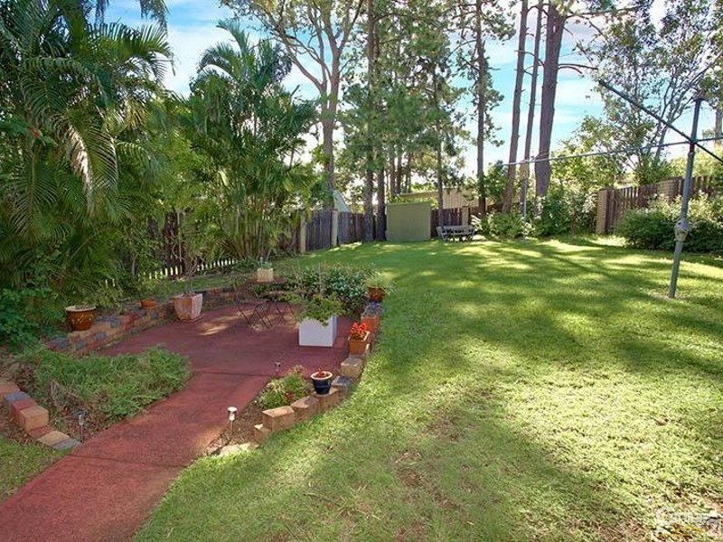 15 Navua Street, Strathpine QLD 4500