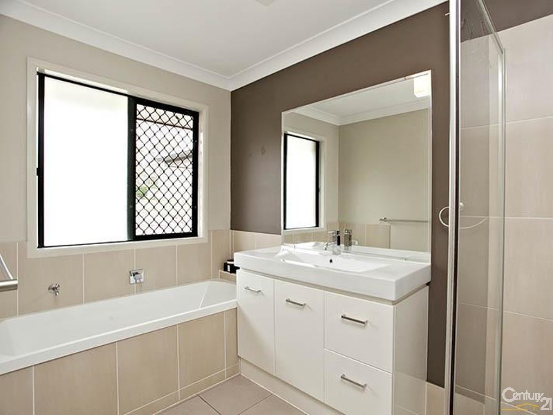 17-19 Krause Street, Deception Bay QLD 4508