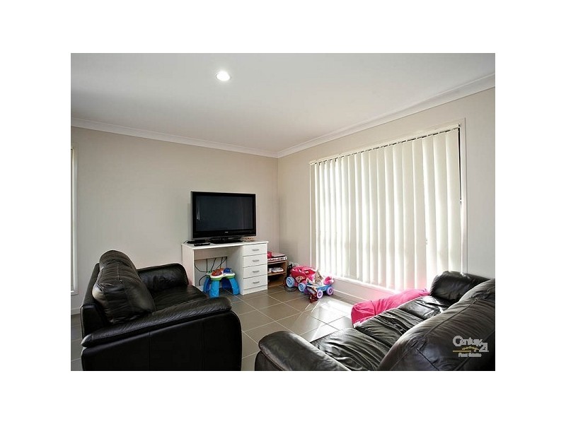 12 Suntrust Street, North Lakes QLD 4509