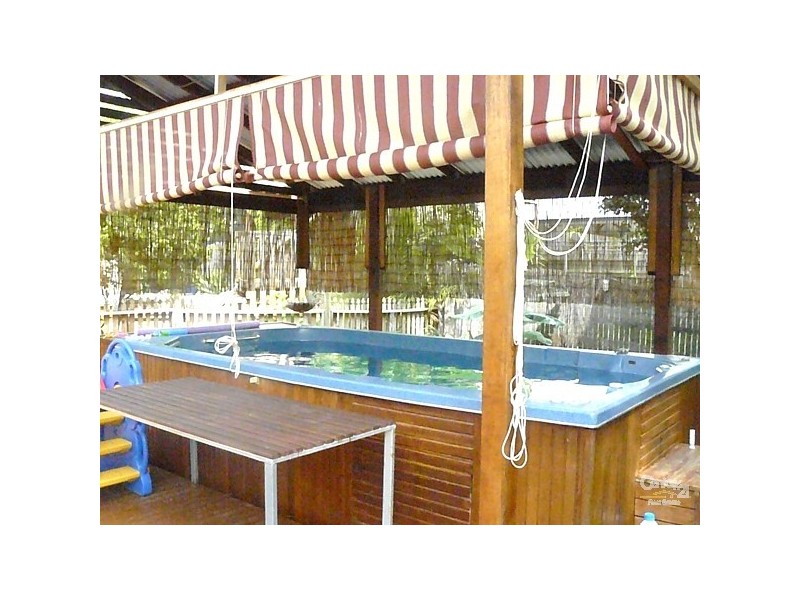 64 Dahlia Street, Cannon Hill QLD 4170