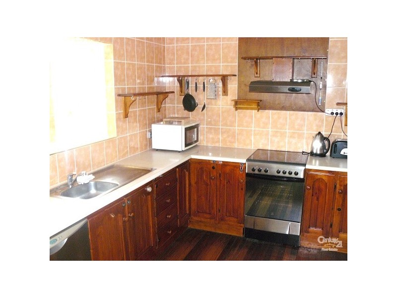 64 Dahlia Street, Cannon Hill QLD 4170