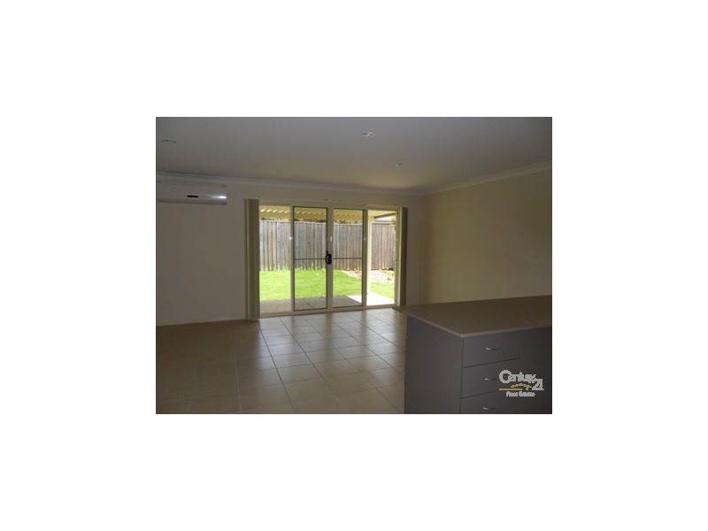 8 Tunstall Place, Brassall QLD 4305