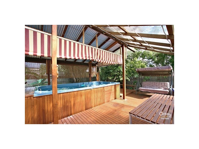 64 Dahlia Street, Cannon Hill QLD 4170