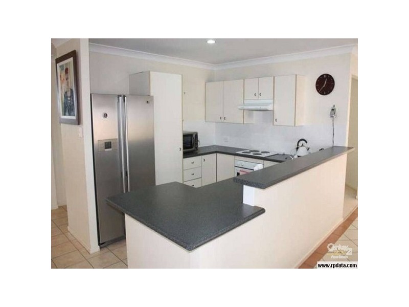 17 Manor Crescent, Wakerley QLD 4154