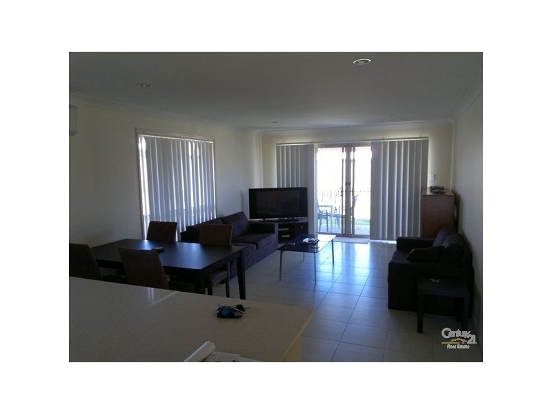 17 Alexandra Street, Brassall QLD 4305