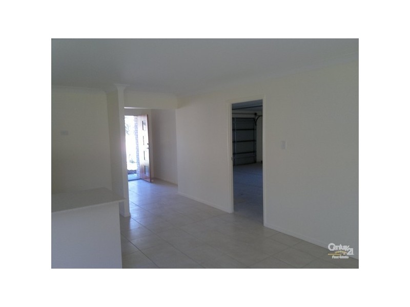 80 Henry Street, Brassall QLD 4305