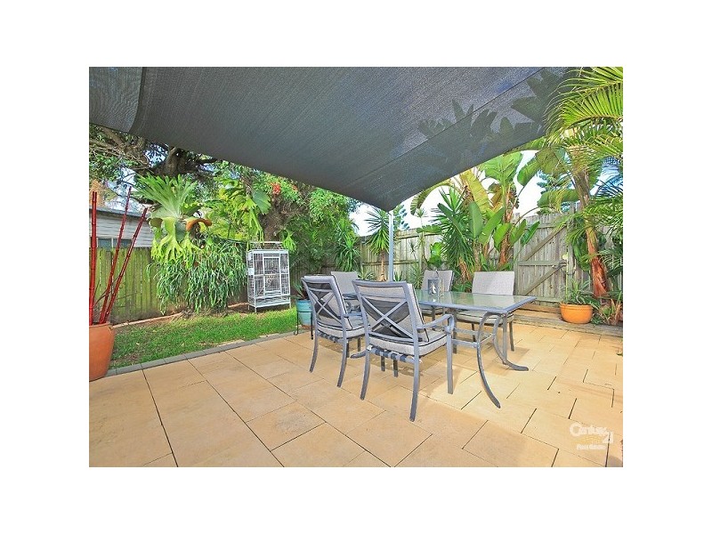 30 Asquith Street, Morningside QLD 4170