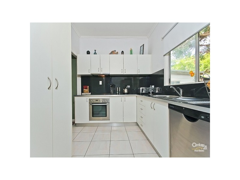 30 Asquith Street, Morningside QLD 4170