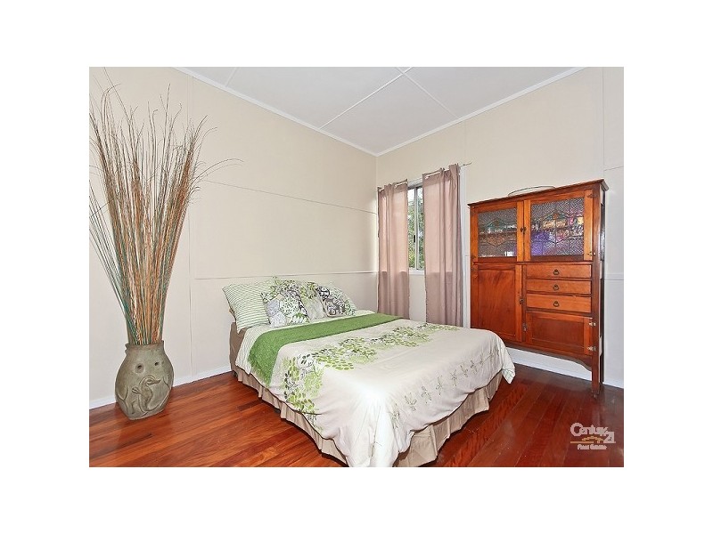 30 Asquith Street, Morningside QLD 4170