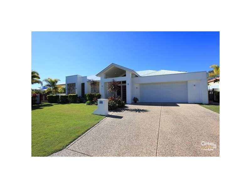 1 Parsons Bank Dve, Twin Waters QLD 4564