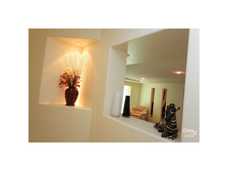 1 Parsons Bank Dve, Twin Waters QLD 4564