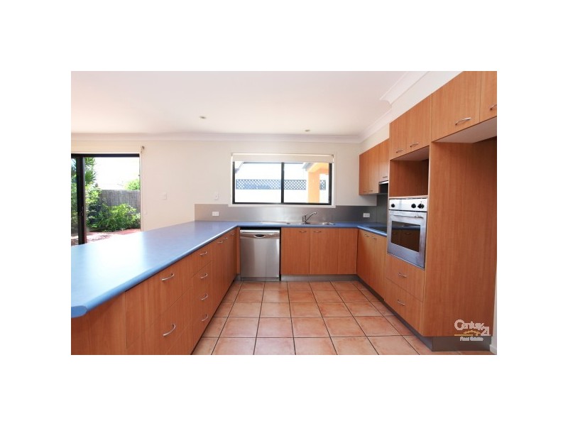 16 Barcoola Place, Twin Waters QLD 4564