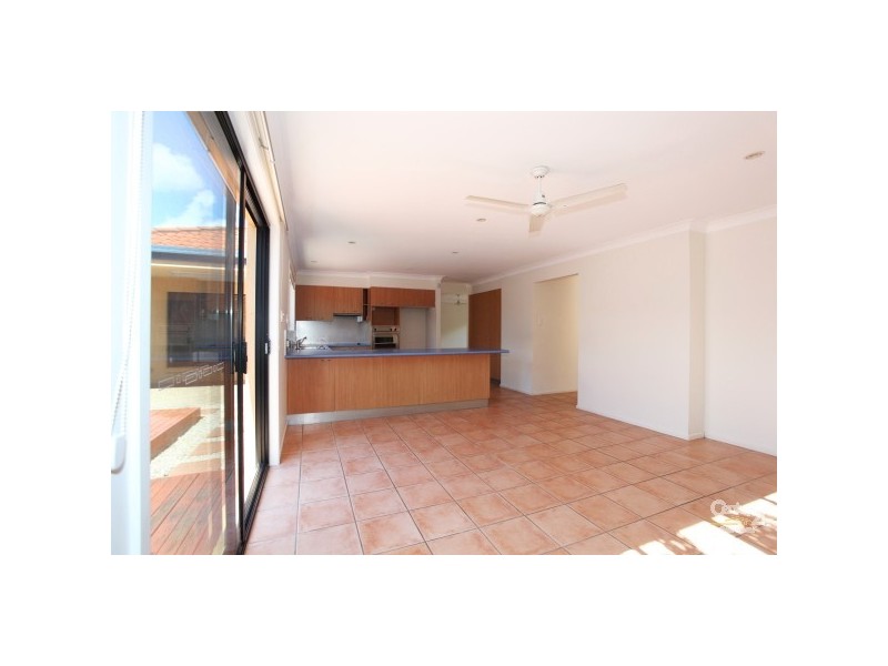 16 Barcoola Place, Twin Waters QLD 4564