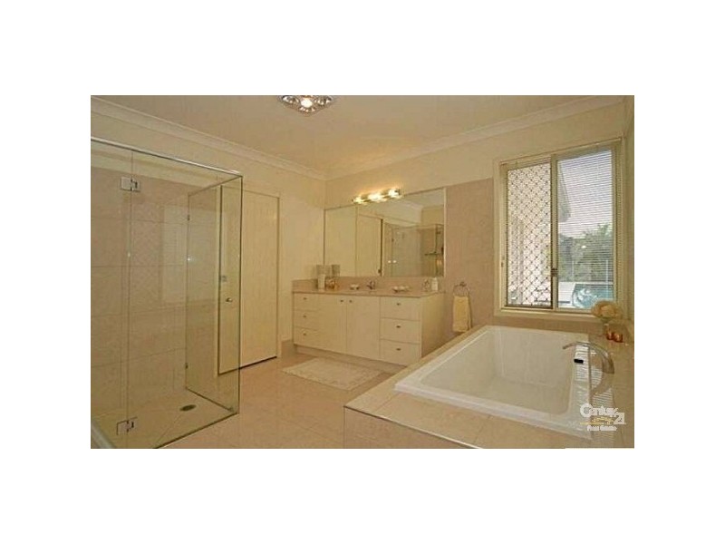 73 Prestwick Drive, Twin Waters QLD 4564