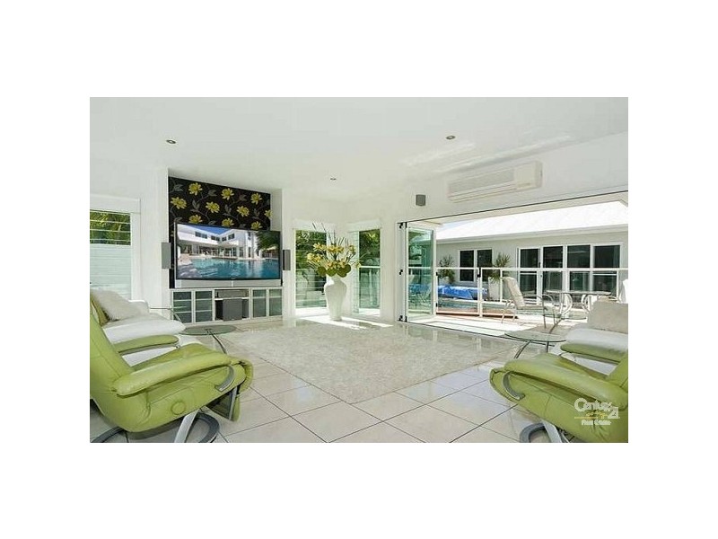 32 Stillwater dve, Twin Waters QLD 4564