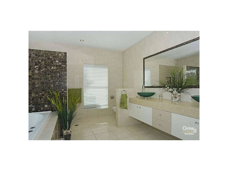 32 Stillwater dve, Twin Waters QLD 4564