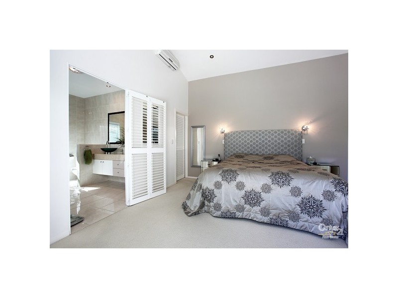 32 Stillwater dve, Twin Waters QLD 4564