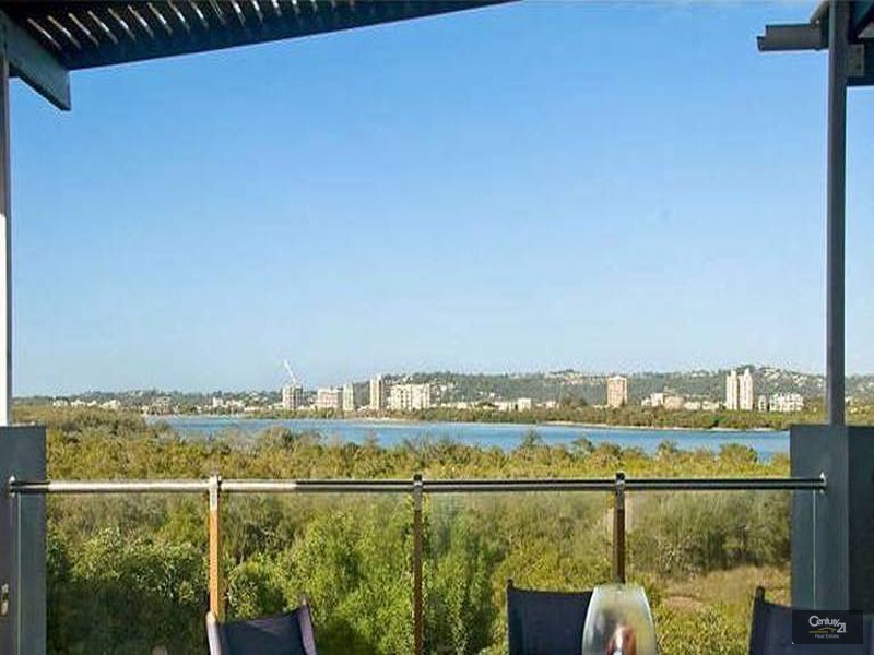 128/80 North Shore Road, Twin Waters QLD 4564