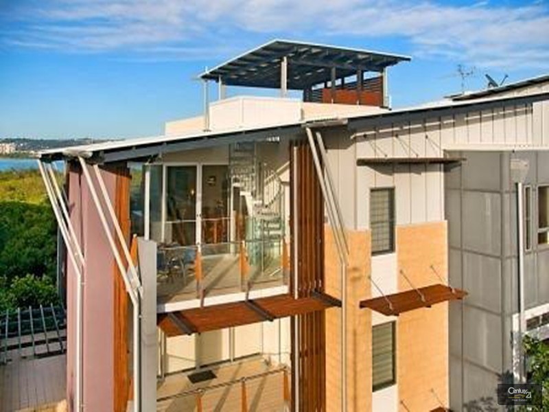 128/80 North Shore Road, Twin Waters QLD 4564