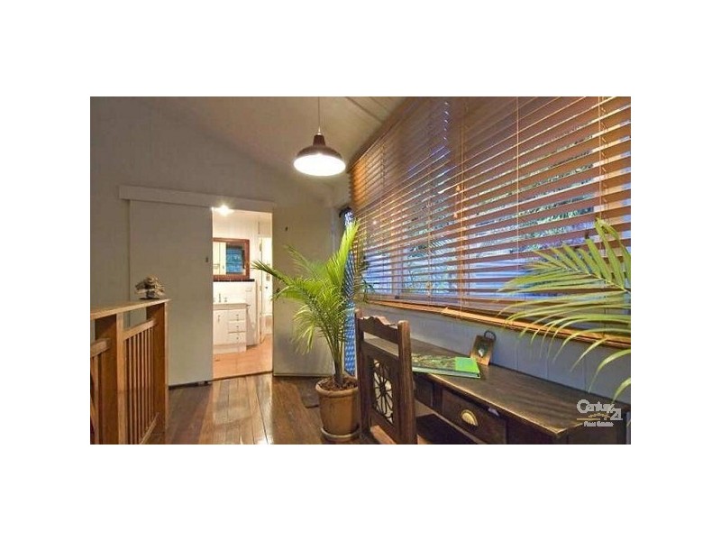 9 RAILWAY ST, Palmwoods QLD 4555
