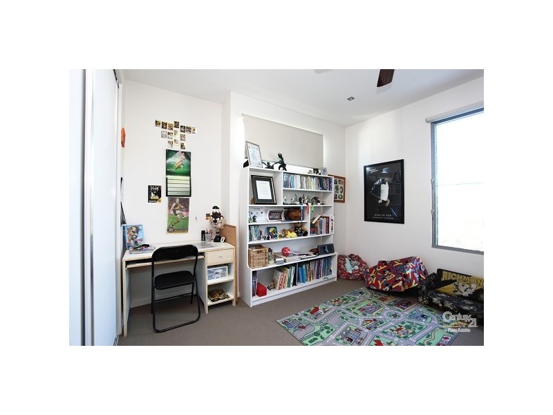 16 Boardrider Crescent, Mount Coolum QLD 4573