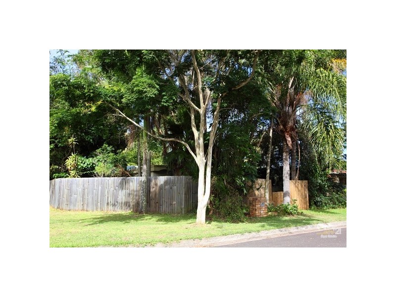 7 Kandoo Court, Pacific Paradise QLD 4564